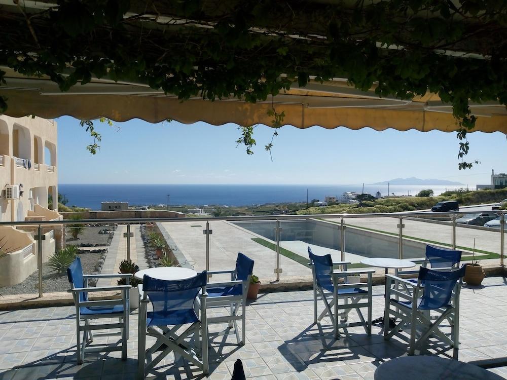 Fira Blue Horizon Apartment Exterior photo